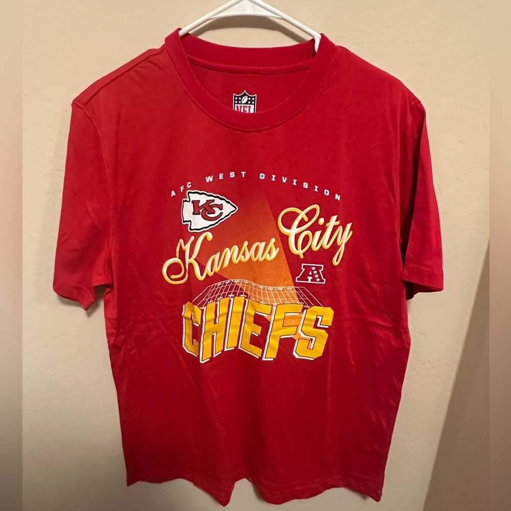 KC Chiefs red SS Tee shirt size L